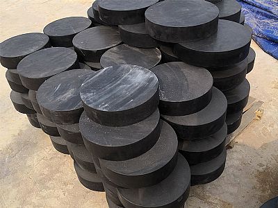 渑池县板式橡胶支座由若干层橡胶片与薄钢板经加压硫化